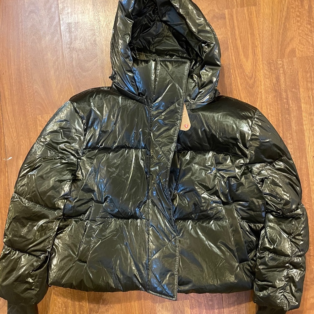 Puffer coat with hood